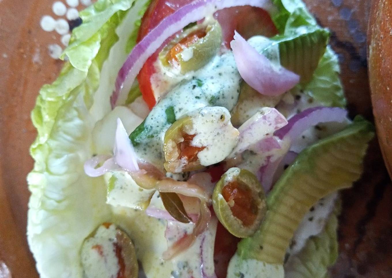 Ensalada con queso asado y aderezo de Kéfir🥗