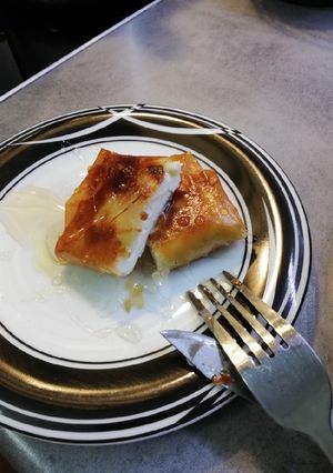 Φωτογραφία της συνταγής Τηγανητή φέτα με φύλλο και μέλι