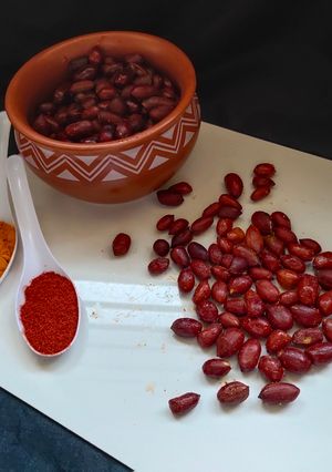 A picture of Masala Peanuts.