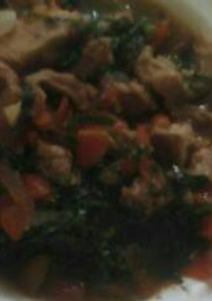 A picture of Stewed beef and kales.