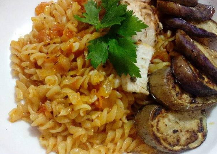 Fusili Pomodoro with grilled chicken and eggplant
