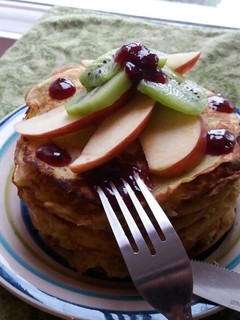 Una foto de Hotcakes de manzana-plátano