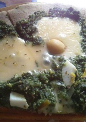 Una foto de Pizza Integral CON VERDURAS🌽🍅🍆👍