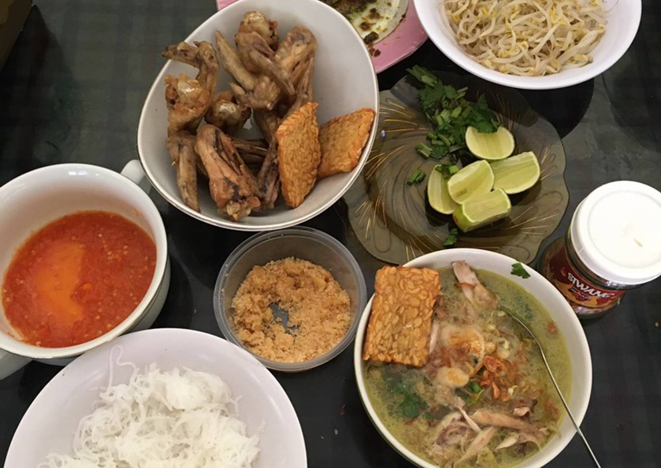 Soto Kuning Lamongan dengan Koya
