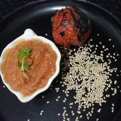 Roasted tomato and sesame seeds tikhi chutney A picture of Roasted tomato and sesame seeds tikhi chutney.