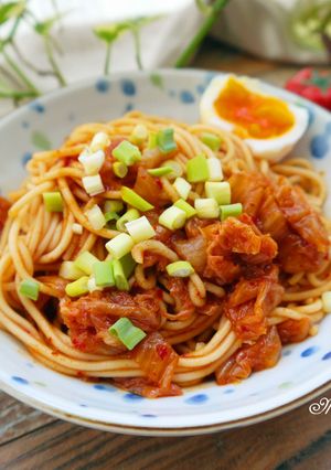 韓式辣醬冷拌麵 的食譜成品照片