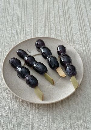صورة لوصفة تانجهولو بالعنب 🍇 Grape Tanghulu
