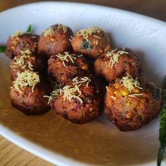A picture of Green sorghum fritters.