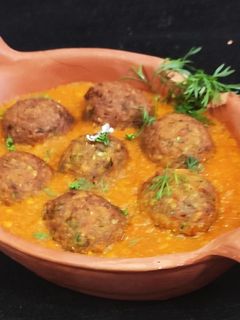 मिक्स वेज कोफ्ता करी (Mix Veg Kofta curry recipe in Hindi) रेसिपी मुख्य फोटो