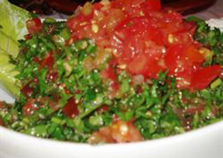 Lebanese tabbouleh salad - tabbouleh