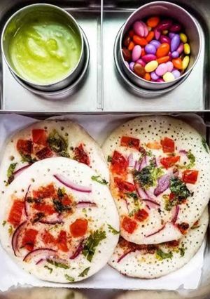 A picture of Suji Uttapam.