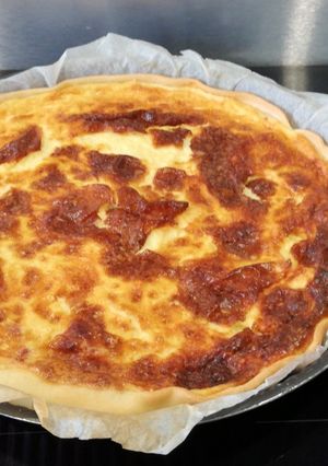 A picture of Quiche Lorraine with Comté Cheese.