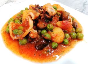 Foto di Seppie, piselli e patate