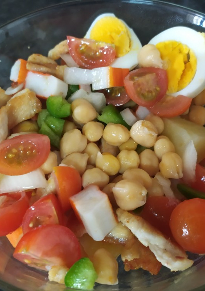 Una foto de Ensalada de garbanzos