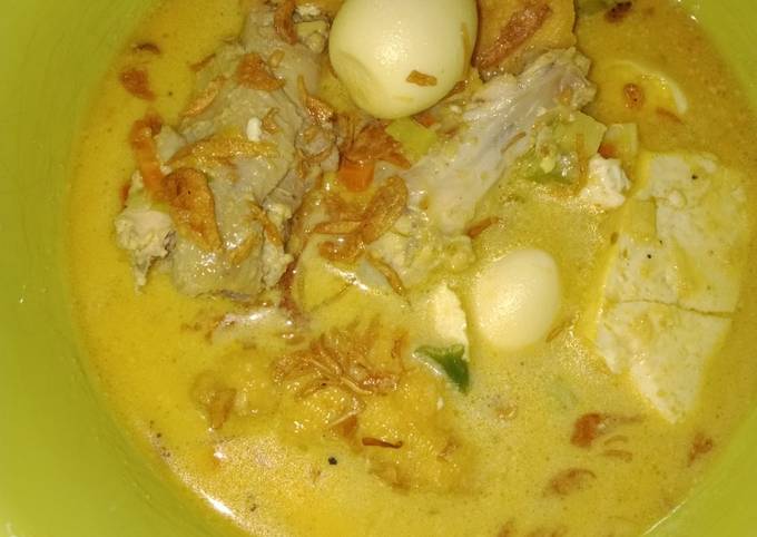 Opor ayam bumbu sederhana