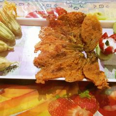 A picture of Besan Pumpkin flowers fry.