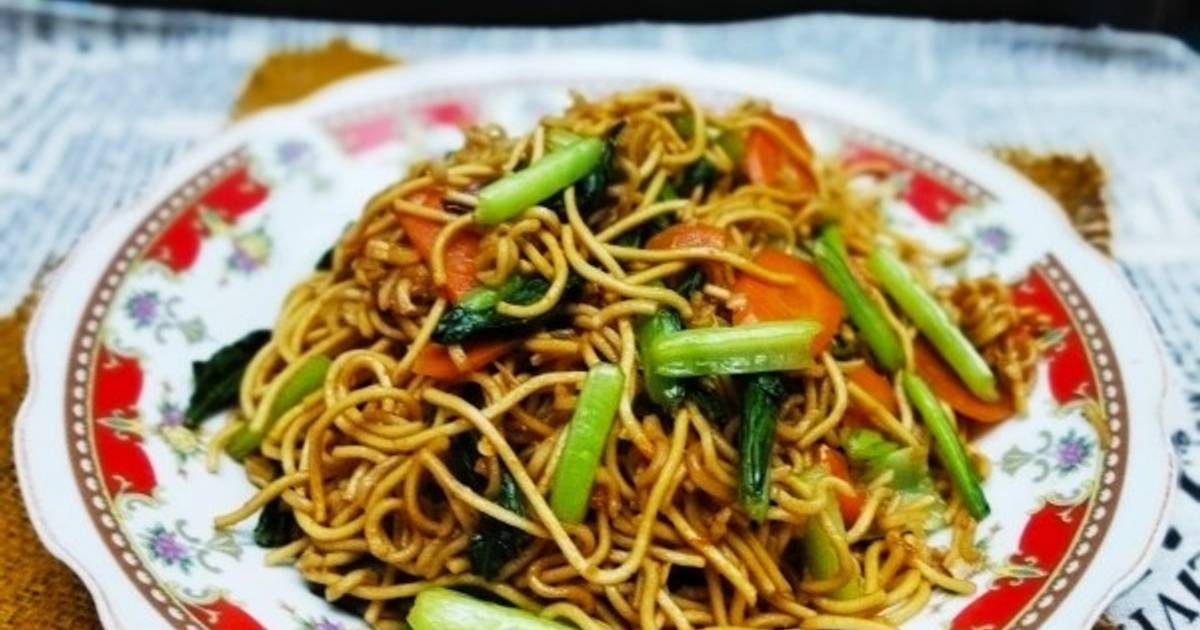 Resep Mie Goreng Sederhana Praktis Enak Oleh Dapurdinar - Cookpad