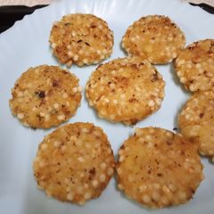 A picture of Sabudana vada.