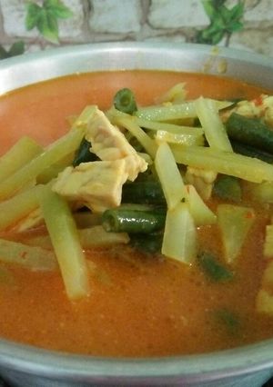 Foto resep Lodeh TKL (tempe, kacang panjang, labu siam)