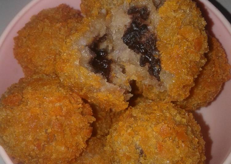 Bola-Bola Krispy Ubi Coklat