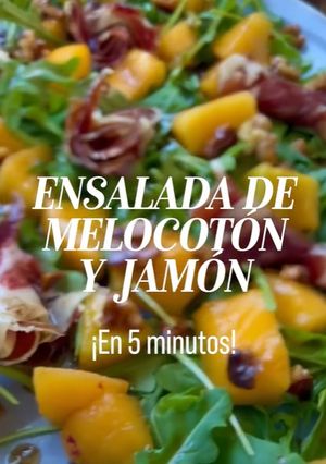 Una foto de Ensalada de melocotón y jamón serrano