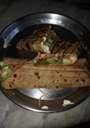 A picture of Roti rolls.