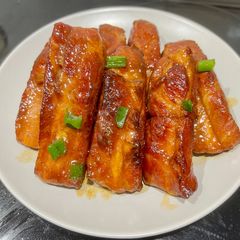 A picture of Braised Pork Ribs | 红烧猪肋排.
