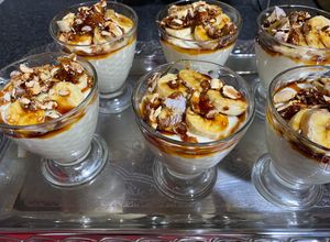 Foto principal de Receta de mahalabia/ pudin de leche árabe/ postre fácil y rápido