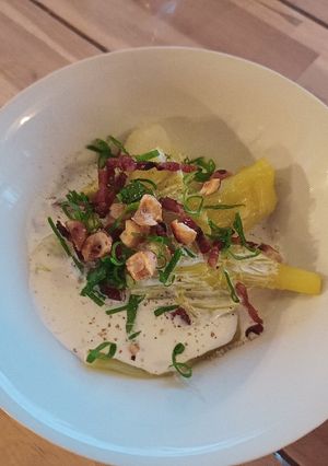 Une photo de Coeur de poireaux, noisettes et lardons