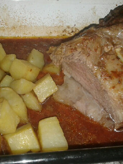 Una foto de Colita de cuadril con papas al horno