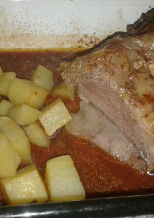 Una foto de Colita de cuadril con papas al horno