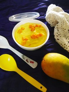 મેંગો શ્રીખંડ (Mango Shrikhand Recipe In Gujarati) રેસીપી મુખ્ય ફોટો