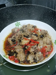A picture of Dim Sum - Chinese Steamed Ribs with Garlic Black Beans 豆豉蒜蓉蒸排骨.