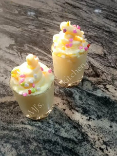 A picture of Custard ice-cream.