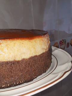 Una foto de Pastel imposible (chocoflan)