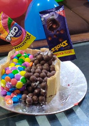 A picture of Illusion cake.