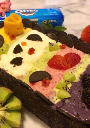 A picture of Tropical oreo ice cream tart.