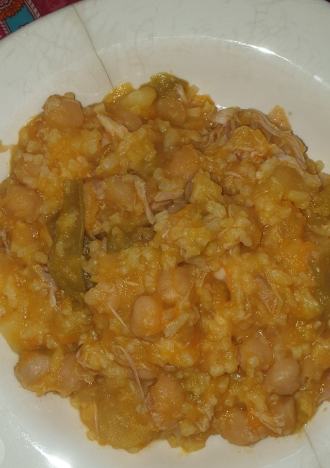Una foto de Puchero de calabaza y judías verdes