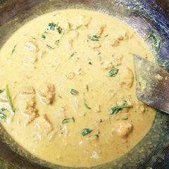 A picture of My lovely tasty Creamy Curried Chicken.with Spinach.