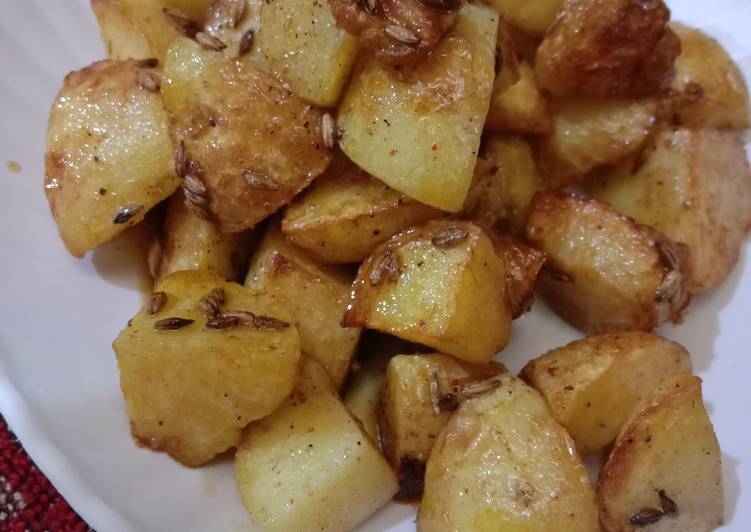 Recipe of Any-night-of-the-week Cumin Masala Potatoes
