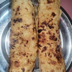 A picture of Aloo ka parantha.
