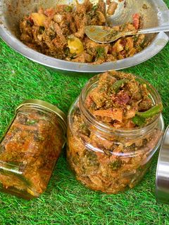 सर्दियों वाला मिक्स्ड अचार(sardiyo wala mix achar recipe in hindi) रेसिपी मुख्य फोटो