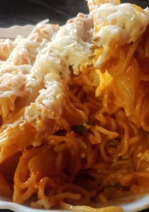 मैगी-पास्ता (Maggi pasta recipe in Hindi) रेसिपी मुख्य फोटो
