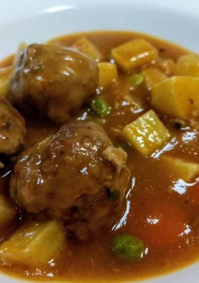 Una foto de Albóndigas con patatas