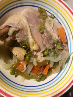 Una foto de Pollo al Jugo Arvejado