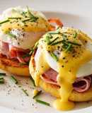 Huevos Benedictine