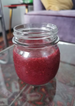 Una foto de Smoothie rojo