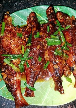 Hình của món Cá bống rim mặn ngọt chắc thịt chuẩn ngon.