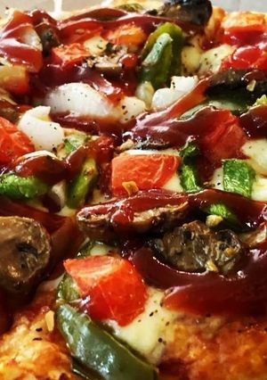 A picture of Classic pizza margherita.
