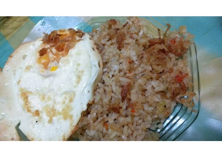 Langkah Mudah untuk mengolah Nasi Goreng Lezat Tanpa MSG dan Bumbu Racik, Lezat Sekali